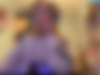 Adel's Live Sex Cam Show