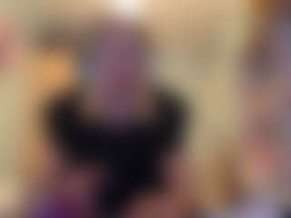 Adel's Live Sex Cam Show