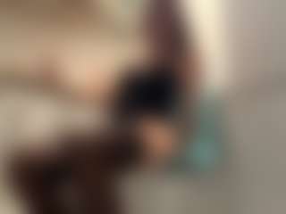 Live cam show with velinarosing - Skinny on Camsoda