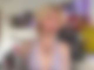 Live cam show with Kim - College on Camsoda