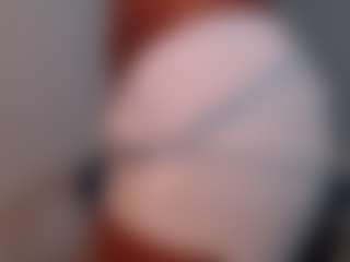 Live cam show with yohatinelly - Spank on Free Soda