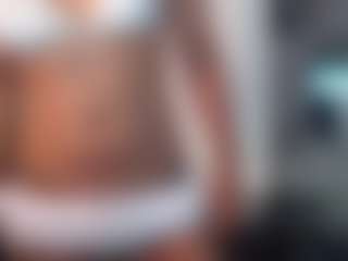 yohatinelly's Live Sex Cam Show