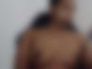 Live cam show with yohatinelly - Shower on Camsoda