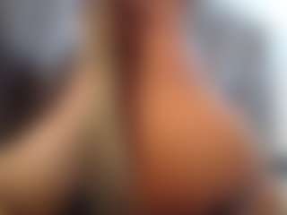 yohatinelly's Live Sex Cam Show
