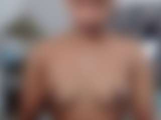 yohatinelly's Live Sex Cam Show
