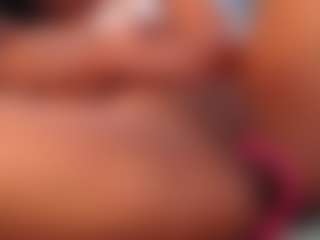 yohatinelly's Live Sex Cam Show