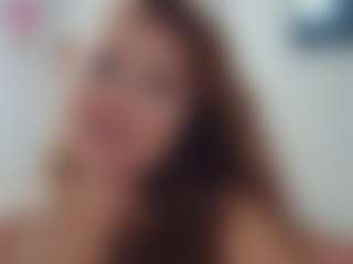 Live cam show with AlysiaCicchetti - New Petite on Camsoda