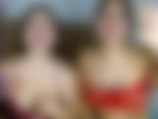 AmberAndCata's Live Sex Cam Show