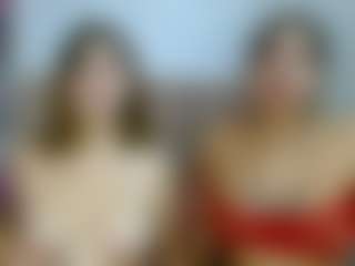AmberAndCata's Live Sex Cam Show