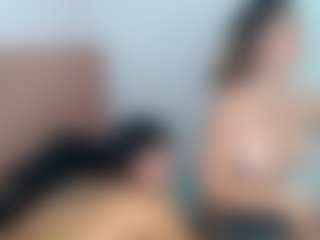 AmberAndCata's Live Sex Cam Show