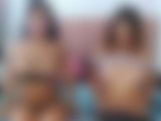 AmberAndCata's Live Sex Cam Show