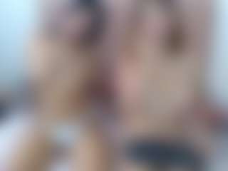 AmberAndCata's Live Sex Cam Show