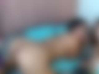 AmberAndCata's Live Sex Cam Show