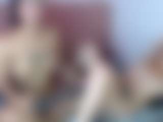 AmberAndCata's Live Sex Cam Show