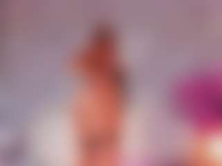 Live cam show with MaddyOlmos - HD Brown Hair on mypornchat.com