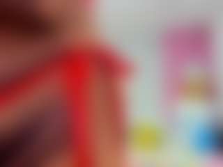 Live cam show with Lillyy16 - Wet on Camsoda