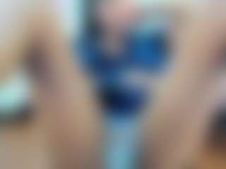 Lillyy16's Live Sex Cam Show