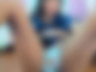 Lillyy16's Live Sex Cam Show