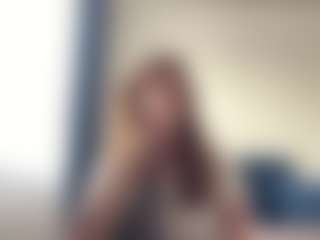 Live cam show with BrittanyYorton - Skinny on Camsoda.co