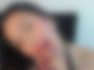 Rubyhlowes's Live Sex Cam Show