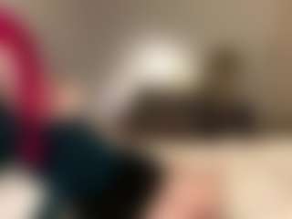 ShenaDeblois's Live Sex Cam Show