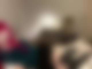 ShenaDeblois's Live Sex Cam Show