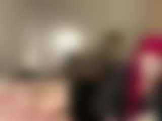 ShenaDeblois's Live Sex Cam Show