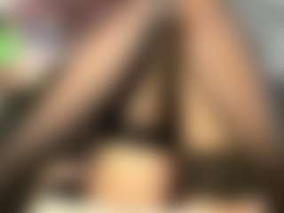 ShenaDeblois's Live Sex Cam Show