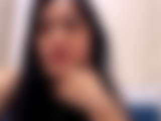 Live cam show with Amina - New Small Tits on AdultVida.com