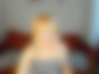Clara-Schneider1's Live Sex Cam Show
