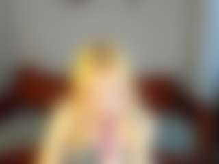 Clara-Schneider1's Live Sex Cam Show