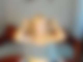 Clara-Schneider1's Live Sex Cam Show