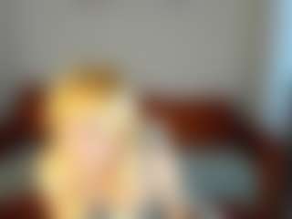 Clara-Schneider1's Live Sex Cam Show