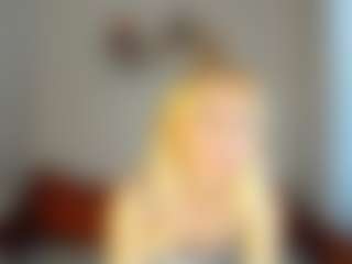Clara-Schneider1's Live Sex Cam Show