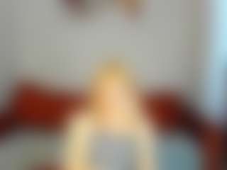 Clara-Schneider1's Live Sex Cam Show
