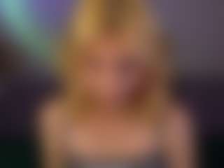 Clara-Schneider1's Live Sex Cam Show