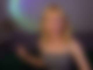 Clara-Schneider1's Live Sex Cam Show