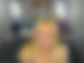 Clara-Schneider1's Live Sex Cam Show