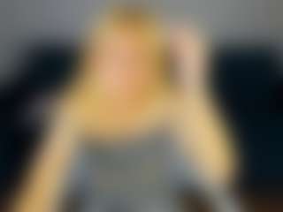Live cam show with Clara-Schneider1 - Moaning on livesuperchat.net
