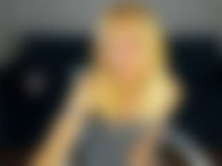 Live cam show with Clara-Schneider1 - Blue Eyes on livesuperchat.net