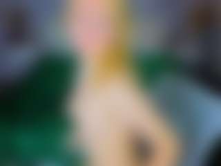Live cam show with Clara-Schneider1 - Show on xplaylive.com