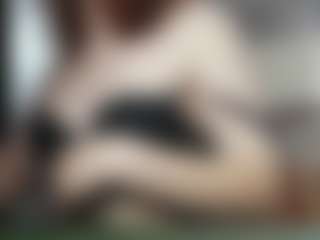 EloraKiss's Live Sex Cam Show