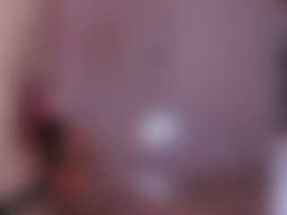 Live cam show with Alle - New Blowjob on Camming Site