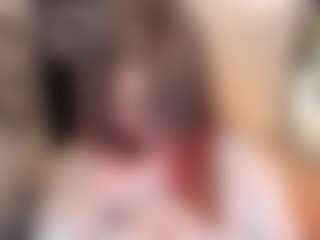 HaniaWish's Live Sex Cam Show