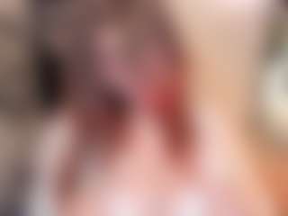 HaniaWish's Live Sex Cam Show
