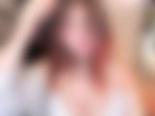 HaniaWish's Live Sex Cam Show