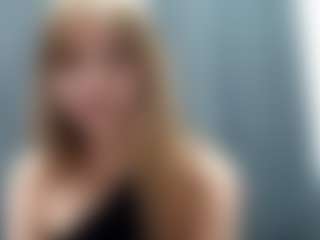 Live cam show with HarrietteCestari - Striptease on Milfs Live