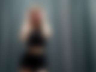Live cam show with HarrietteCestari - Skinny on Camsoda