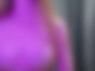 Live cam show with HarrietteCestari - Blonde Hair on Camsoda