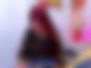 Live cam show with EmmaHiltton - Drinking on hotwifechat.live